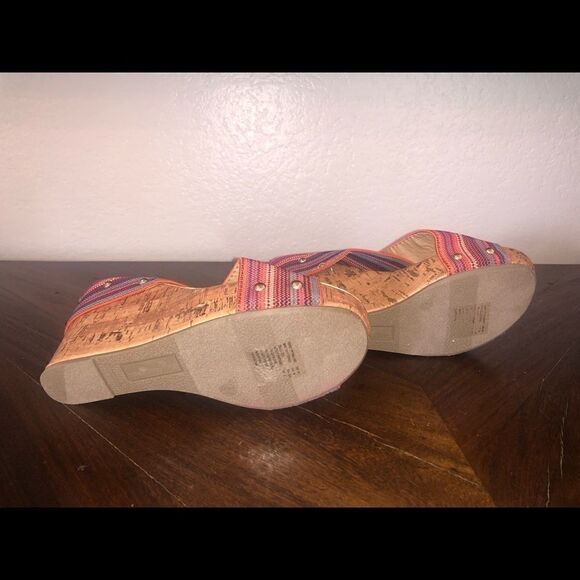 Montego Bay multicolor boho criss-cross wedges - Picture 4 of 5